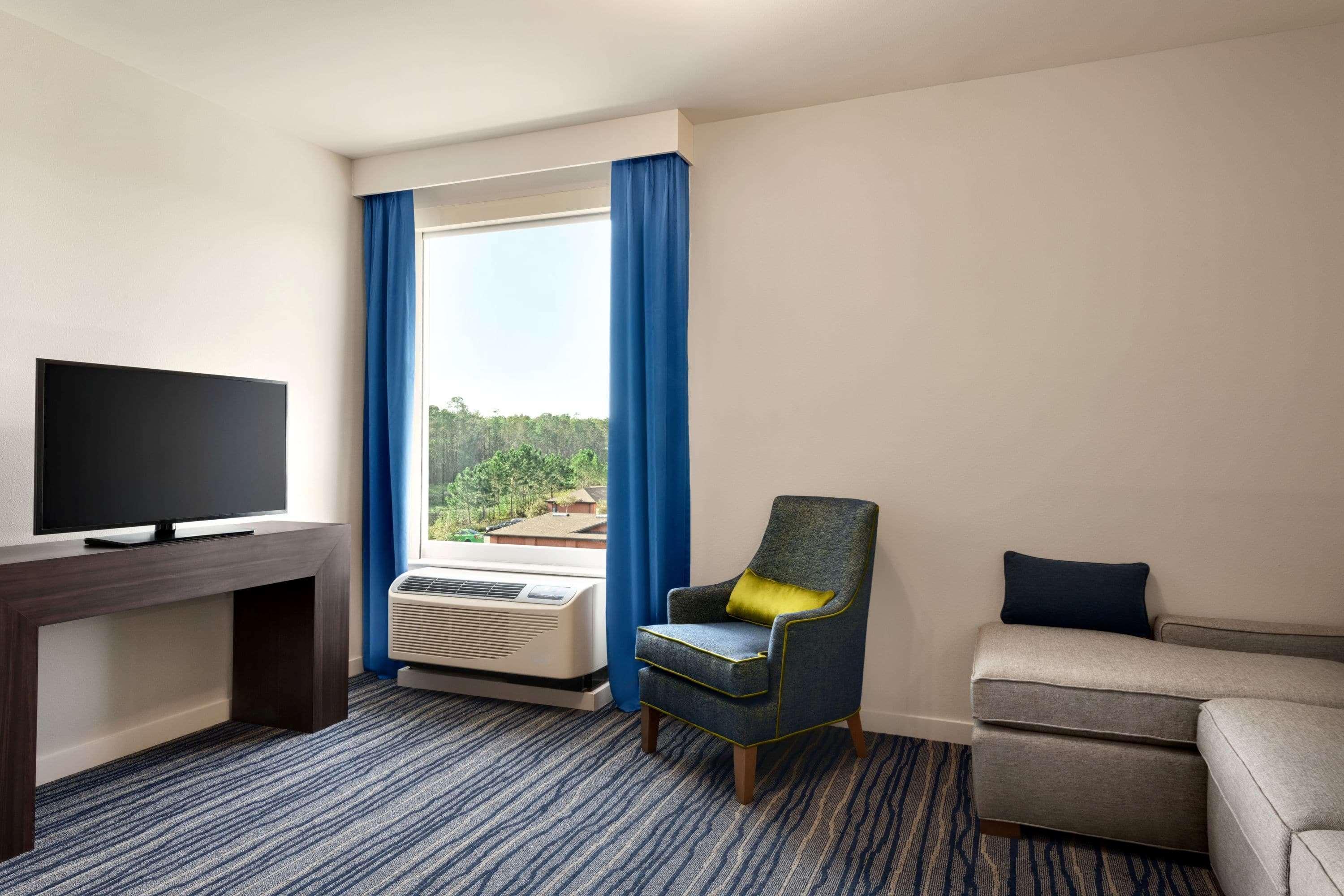 La Quinta Inn & Suites By Wyndham Orlando I-Drive Theme Parks Williamsburg Exterior photo