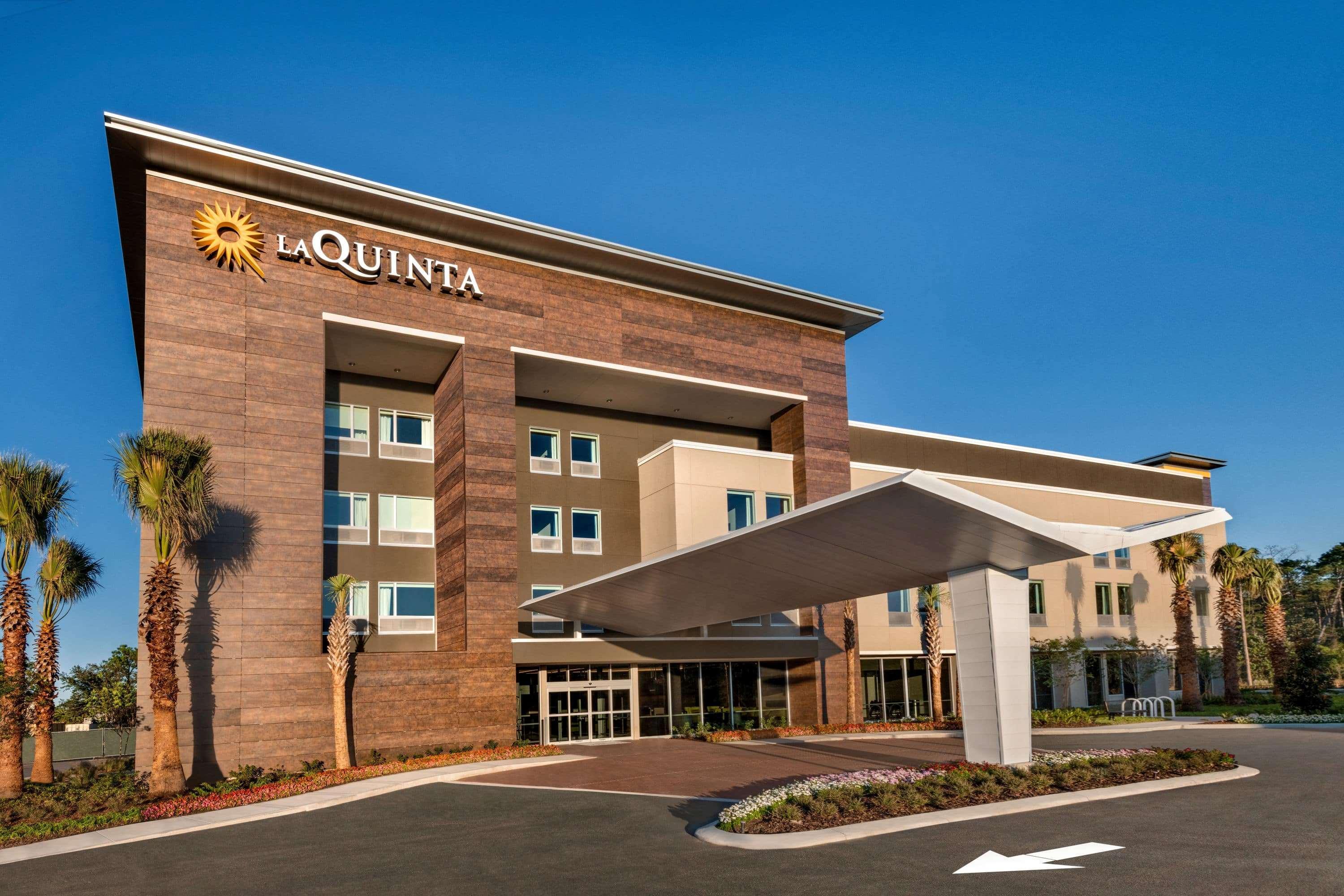 La Quinta Inn & Suites By Wyndham Orlando I-Drive Theme Parks Williamsburg Exterior photo